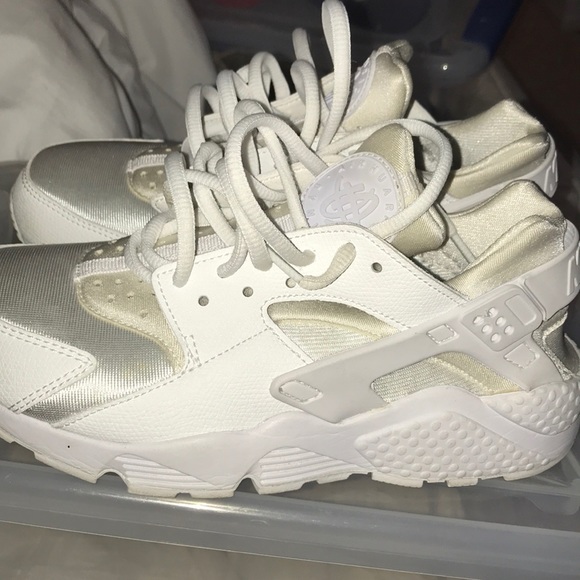 Nike Shoes - Huaraches